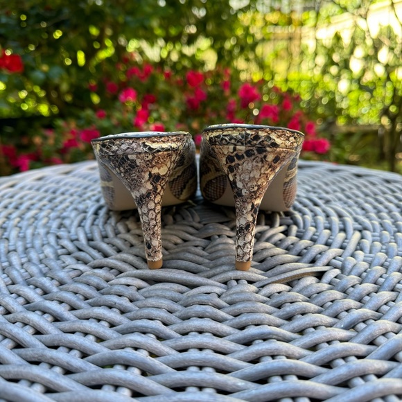 Louise et Cie Kirina Scalloped Mule Pastello Python Sz 7 - Picture 10 of 12